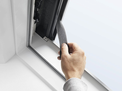 Купить Мансардное окно VELUX Комфорт плюс GLU CK02 0061 55х78см / Белое полиуретановое / ручка сверху / двухкамерное - изображение 10